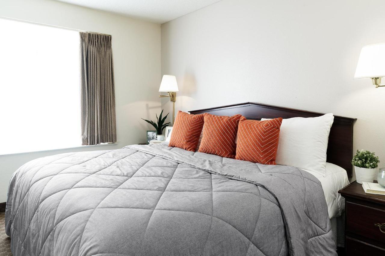 Intown Suites Extended Stay Marietta Ga - Town Center ケネソー エクステリア 写真