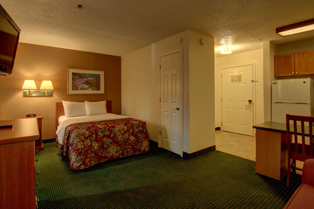 Intown Suites Extended Stay Marietta Ga - Town Center ケネソー エクステリア 写真